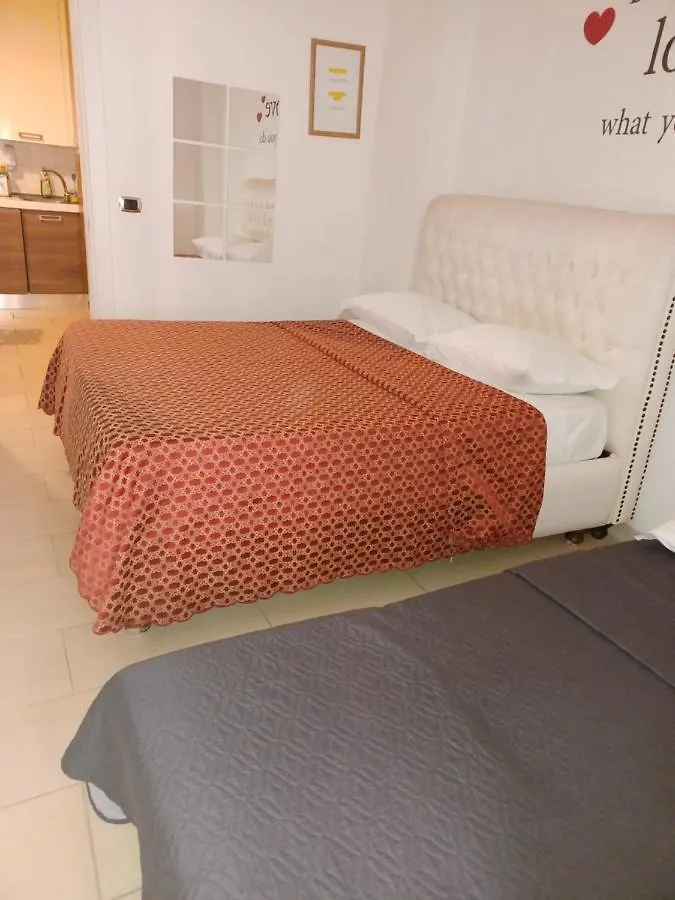 San Sebastiano Apartment باري 0*,